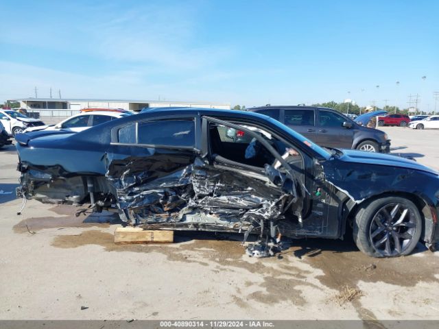 2C3CDXBG0PH603996 Dodge Charger Sxt