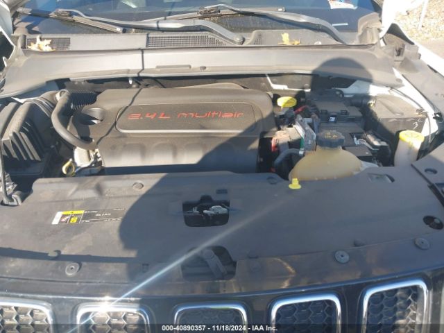 3C4NJDCB8HT628054 Jeep New Compass Limited 4x4