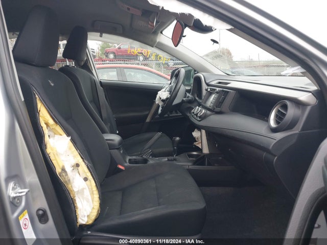 Toyota RAV4 LE 2017 2T3BFREV9HW587905 Image 5