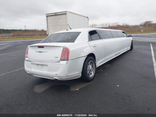 Chrysler 300 2014 2C3CCAAG3EH132764 Image 4