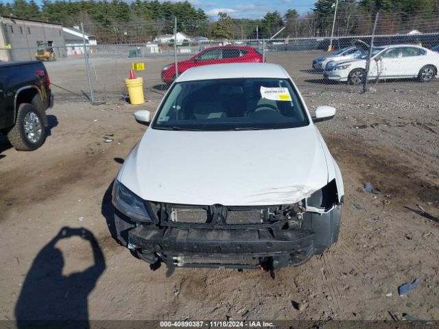 3VW2B7AJ3HM332877 Volkswagen Jetta 1.4t S