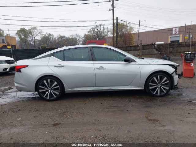 1N4BL4CV0KC195264 Nissan Altima 2.5 Sr