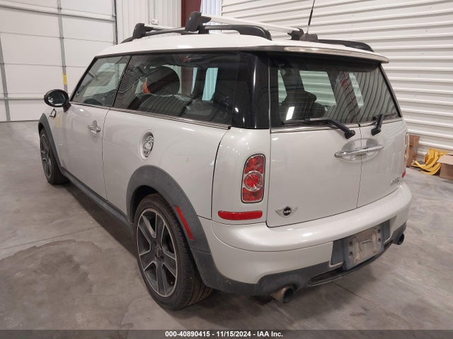 2011 MINI COOPER S CLUBMAN WMWZG3C55BTY30516 Photo 2