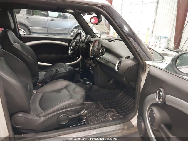2011 MINI COOPER S CLUBMAN WMWZG3C55BTY30516 Photo 4