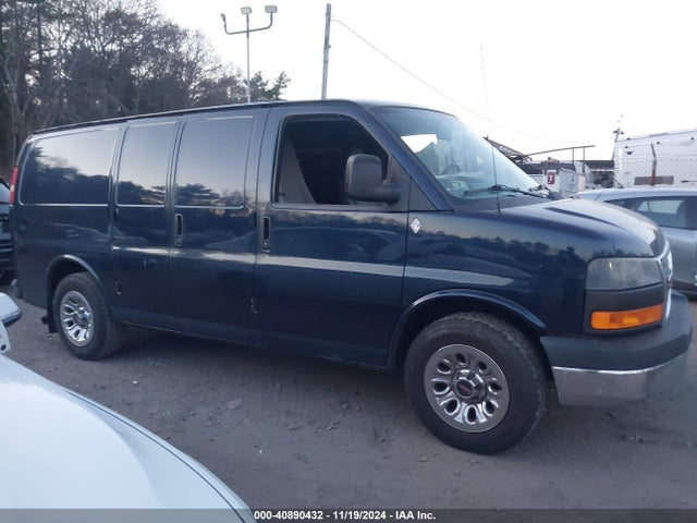 1GTS8AF49E1143886 GMC Savana 1500 Work Van