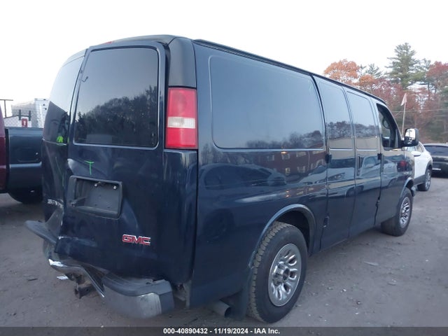 1GTS8AF49E1143886 GMC Savana 1500 Work Van