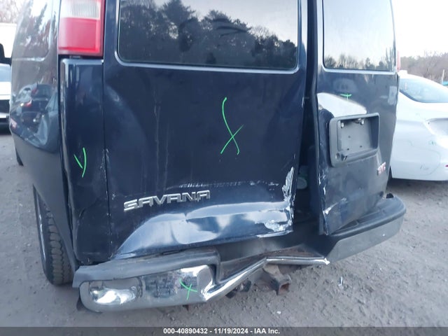 1GTS8AF49E1143886 GMC Savana 1500 Work Van
