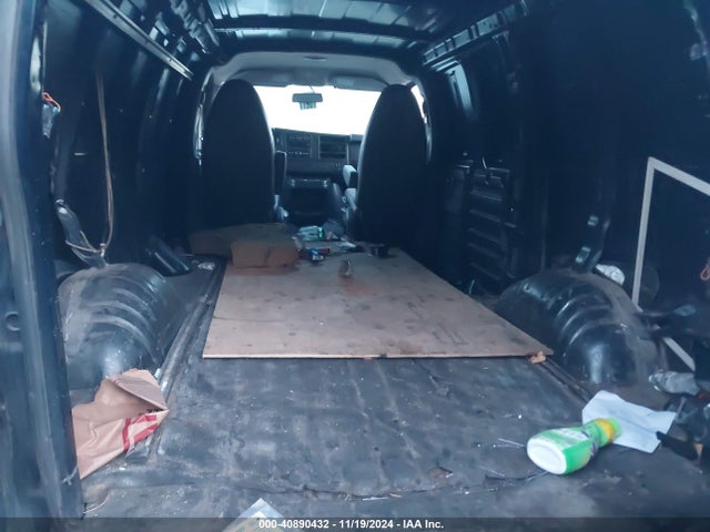 1GTS8AF49E1143886 GMC Savana 1500 Work Van