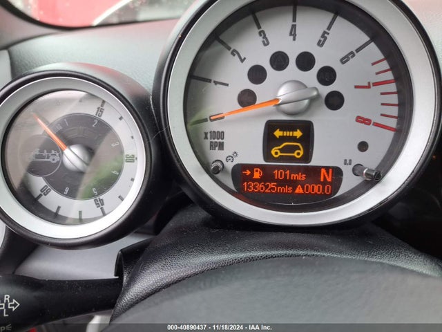 2010 MINI COOPER S WMWMS3C53ATZ85511 Photo 6