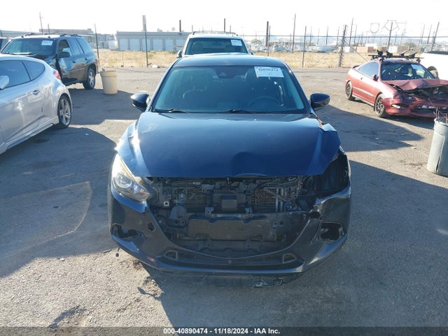 3MZBN1V3XJM197385 Mazda Mazda3 Touring
