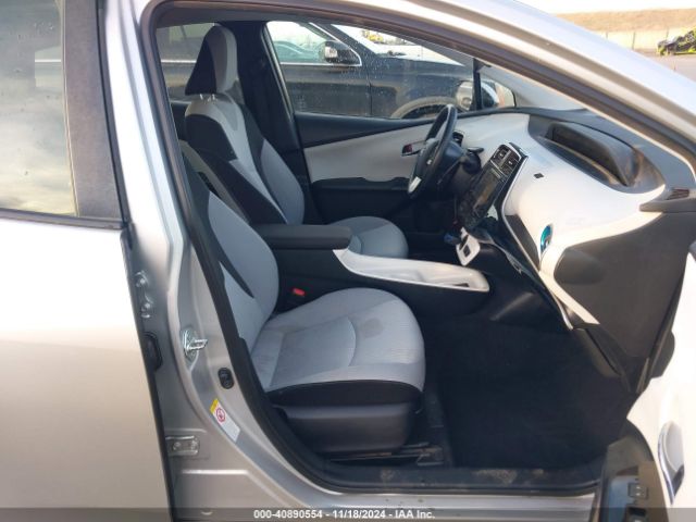 JTDKARFU2H3543669 Toyota Prius Three