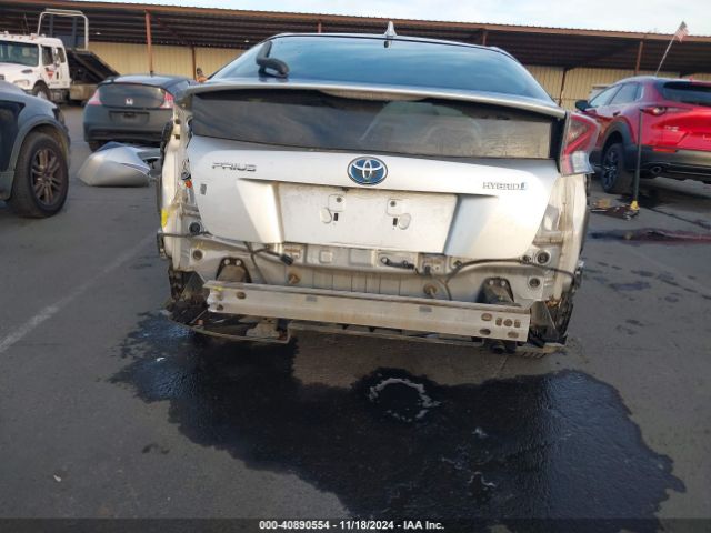 JTDKARFU2H3543669 Toyota Prius Three