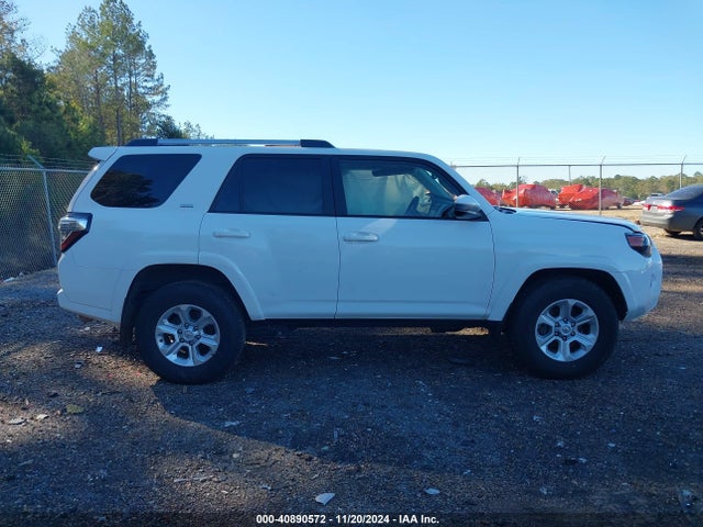 Toyota 4RUNNER SR5 2023 JTEEU5JR9P5294270 Image 13