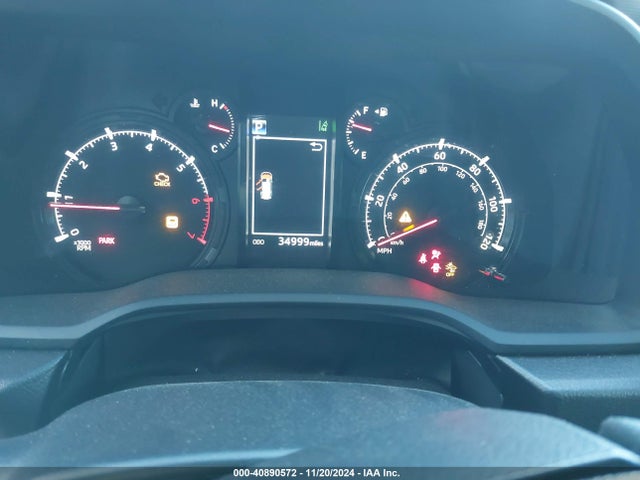 Toyota 4RUNNER SR5 2023 JTEEU5JR9P5294270 Image 7