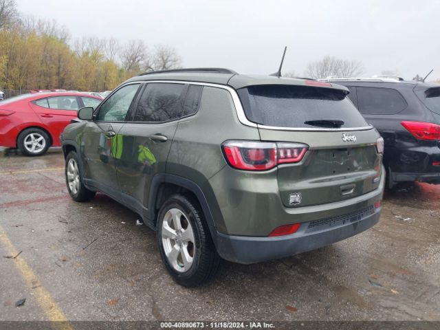 3C4NJCBB9JT233611 Jeep Compass Latitude Fwd