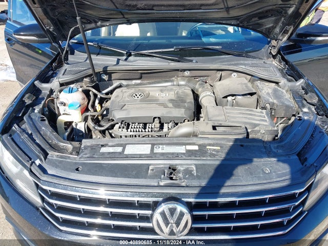 1VWBS7A38GC038215 Volkswagen Passat 1.8t Se