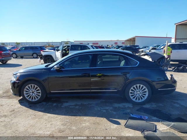 1VWBS7A38GC038215 Volkswagen Passat 1.8t Se