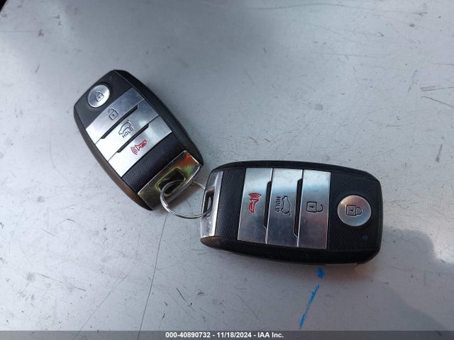 KNDCE3LG6K5015486 KIA Niro Ev Ex Premium