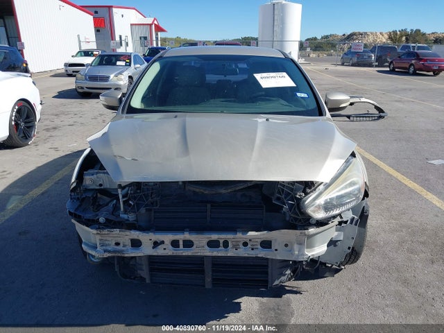 Ford FOCUS SE 2017 1FADP3F2XHL318831 Image 13