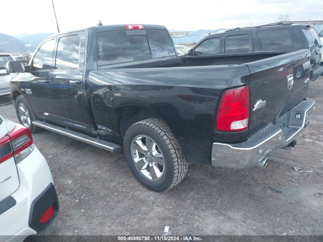 1C6RR7TT3HS607674 RAM 1500 Big Horn  4x4 6'4 Box