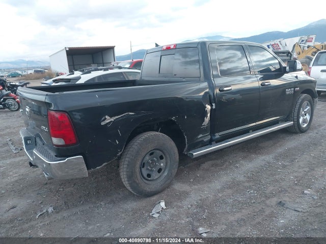 1C6RR7TT3HS607674 RAM 1500 Big Horn  4x4 6'4 Box
