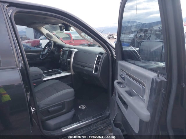 1C6RR7TT3HS607674 RAM 1500 Big Horn  4x4 6'4 Box