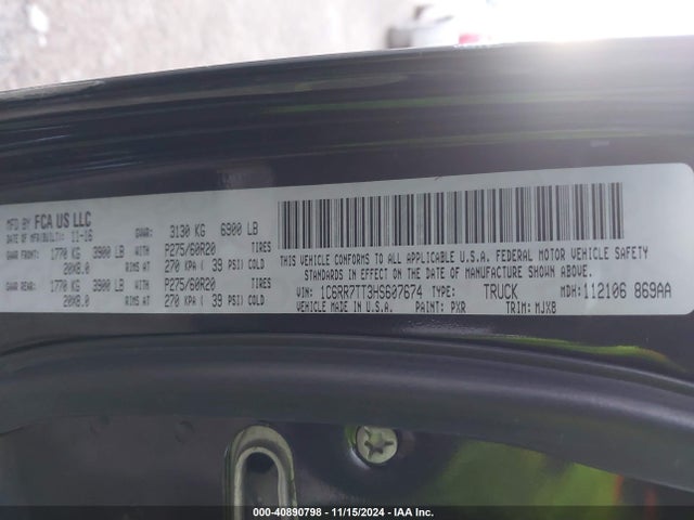 1C6RR7TT3HS607674 RAM 1500 Big Horn  4x4 6'4 Box