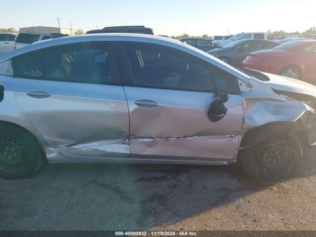 Chevrolet Cruze Ls Auto 2018 1G1BC5SM7J7211243 Image 13