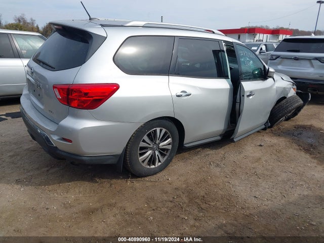 5N1DR2MM1HC693988 Nissan Pathfinder S