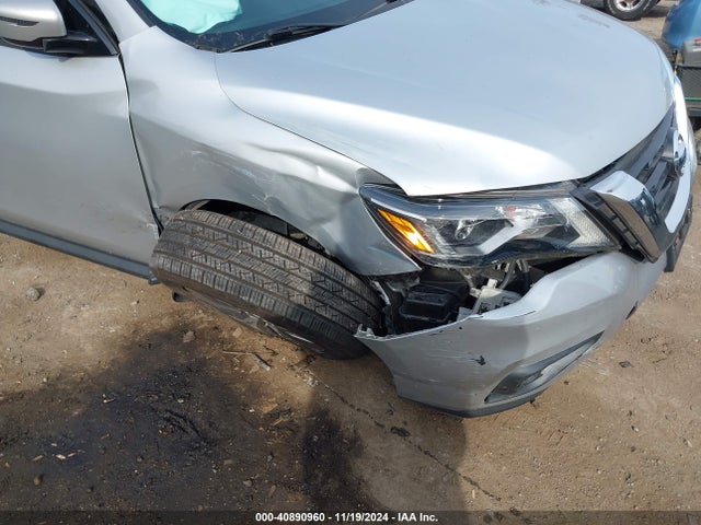 5N1DR2MM1HC693988 Nissan Pathfinder S