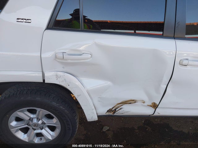 Toyota 4RUNNER SR5 2016 JTEZU5JR2G5128447 Image 6