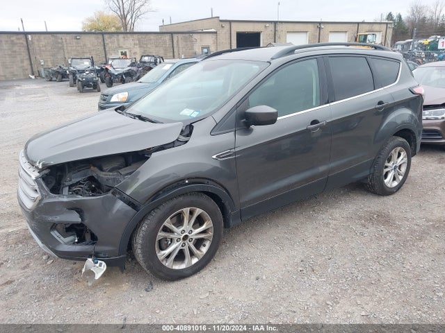 Ford ESCAPE SE 2018 1FMCU9GD1JUA95351 Image 2