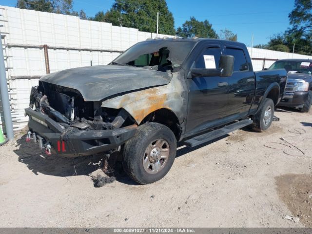 3C6UR5CL1JG189546 RAM 2500 Tradesman  4x4 6'4 Box
