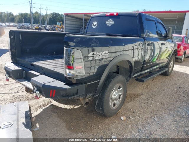 3C6UR5CL1JG189546 RAM 2500 Tradesman  4x4 6'4 Box