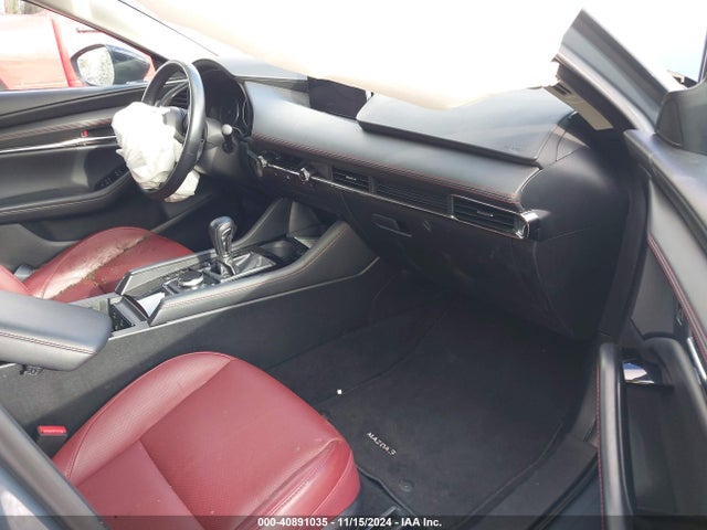 3MZBPBCMXRM414358 Mazda Mazda3 2.5 S Carbon Edition