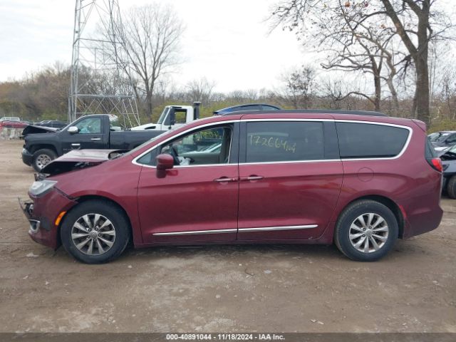 2C4RC1BG2HR535119 Chrysler Pacifica Touring-l