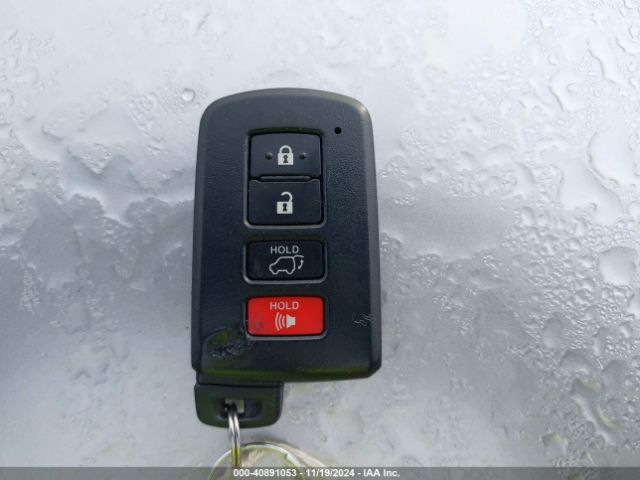 JTMRFREV2JJ216698 Toyota Rav4 Adventure/xle