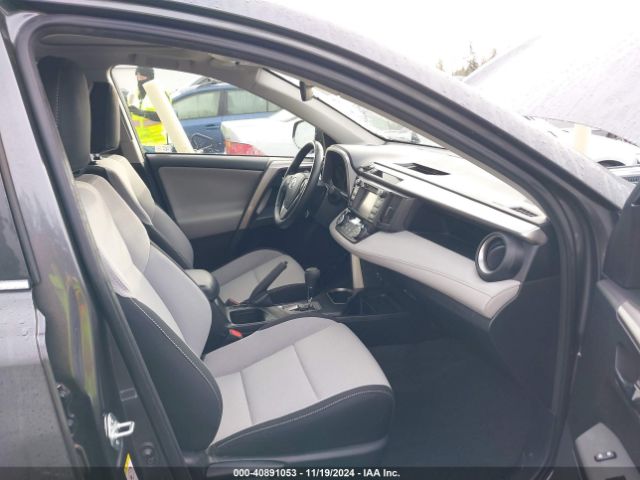 JTMRFREV2JJ216698 Toyota Rav4 Adventure/xle
