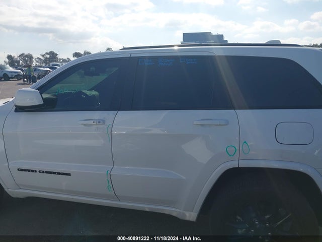 1C4RJFAG7MC817540 Jeep Grand Cherokee Laredo X 4x4