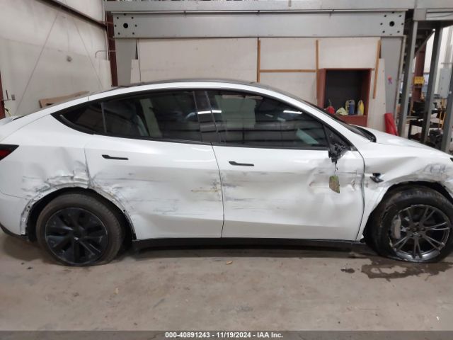 7SAYGDEE3RA301337 Tesla Model Y Long Range Dual Motor All-wheel Drive