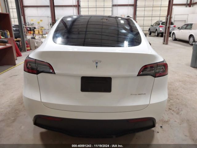 7SAYGDEE3RA301337 Tesla Model Y Long Range Dual Motor All-wheel Drive