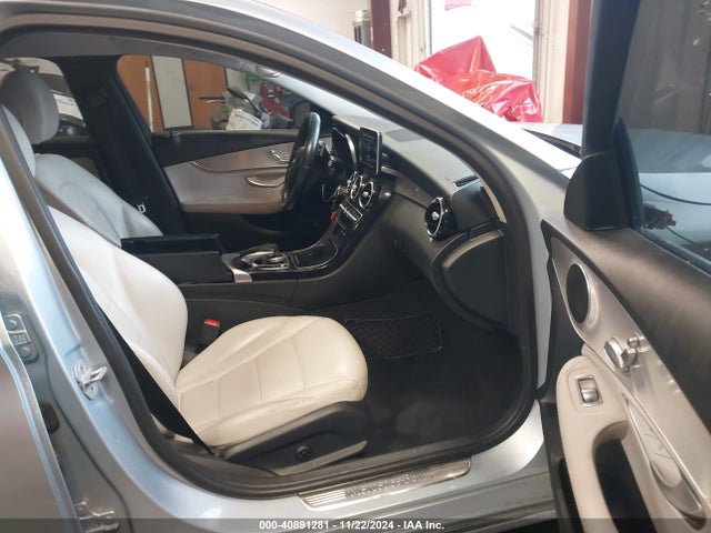 55SWF4KBXFU015676 Mercedes-Benz C 300 4matic/luxury 4matic/sport 4matic