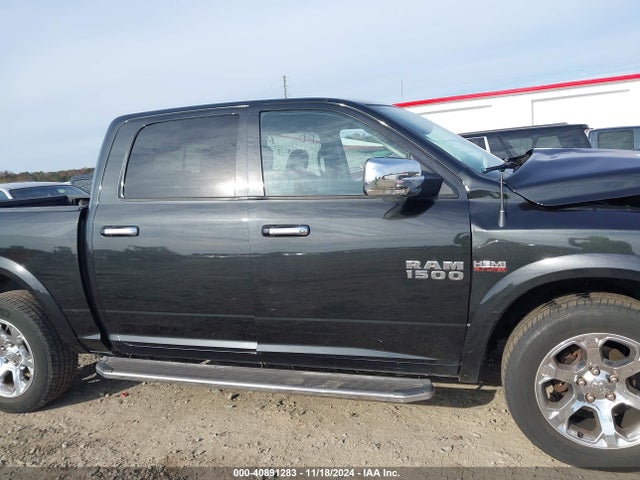 1C6RR7NT9JS180536 RAM 1500 Laramie  4x4 5'7 Box