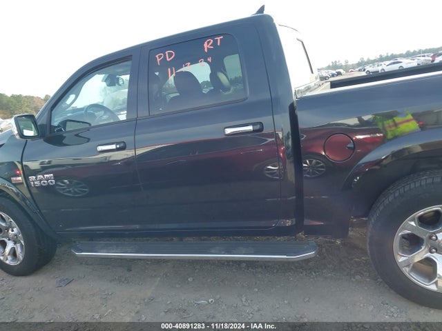 1C6RR7NT9JS180536 RAM 1500 Laramie  4x4 5'7 Box