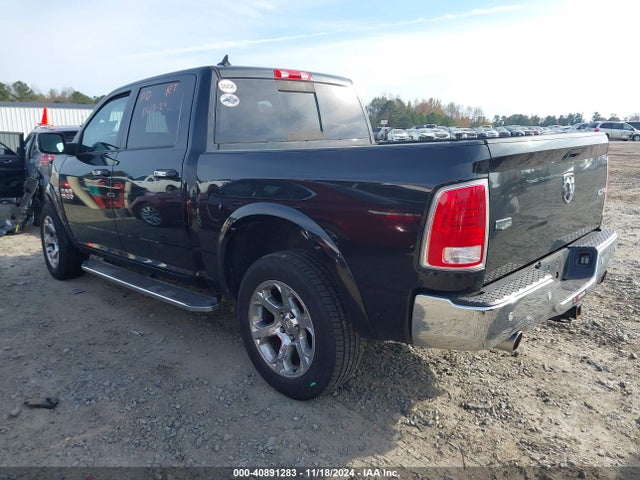 1C6RR7NT9JS180536 RAM 1500 Laramie  4x4 5'7 Box