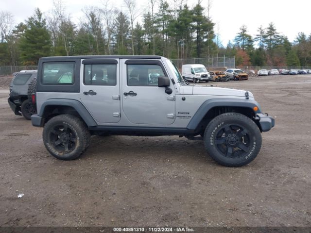 1C4BJWDG5EL171252 Jeep Wrangler Unlimited Sport