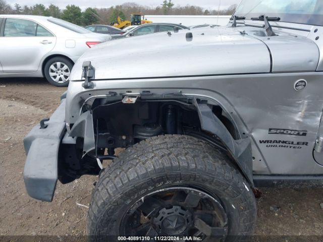 1C4BJWDG5EL171252 Jeep Wrangler Unlimited Sport