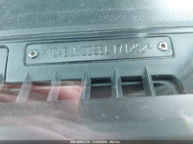 1C4BJWDG5EL171252 Jeep Wrangler Unlimited Sport