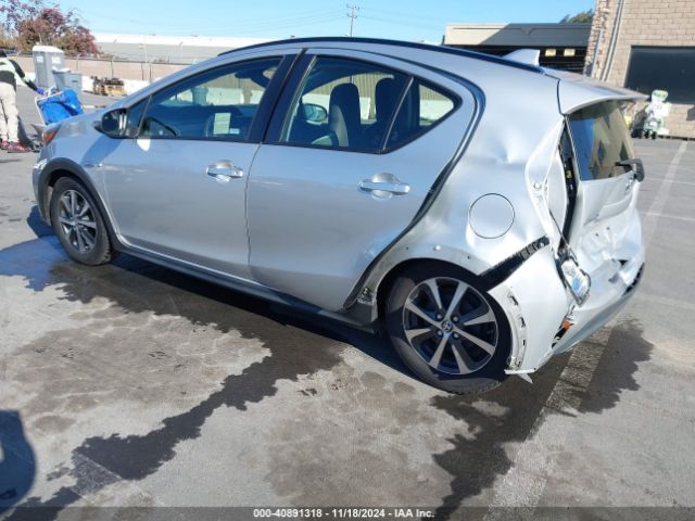 JTDKDTB37J1604548 Toyota Prius C One