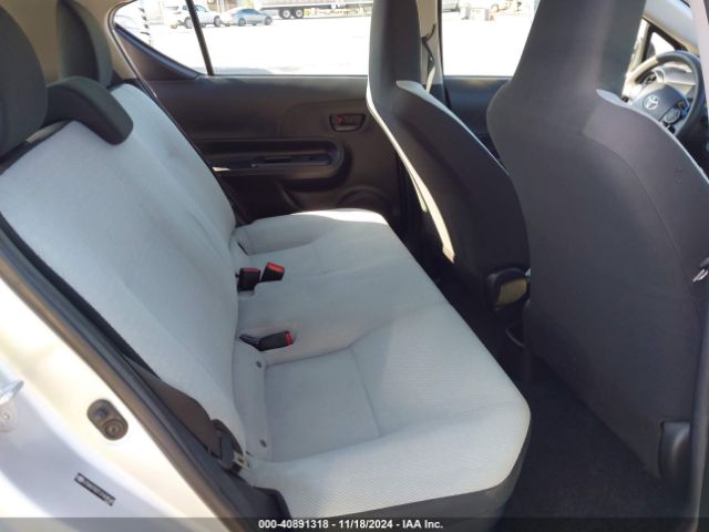 JTDKDTB37J1604548 Toyota Prius C One